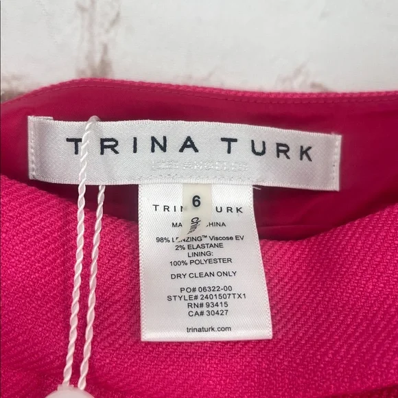 🆕Trina Turk “Hermosa” Twill Shorts, Size 6